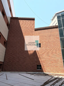 پروژه بیمارستان فوق تخصصی گل گهر سیرجان - نما خشک آجر جورچین-Jourchinco Dry Brick Facade-www.jourchinco.com