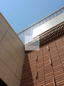 پروژه بیمارستان فوق تخصصی گل گهر سیرجان - نما خشک آجر جورچین-Jourchinco Dry Brick Facade-www.jourchinco.com